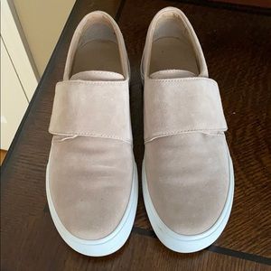 Vince suede pale pink shoes